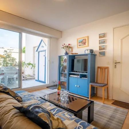 Apartment Le Prado By Interhome